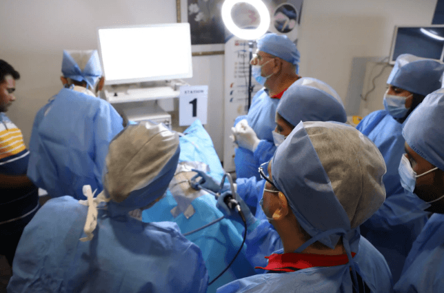 Laparoscopy Surgery Training - Foundation to knotting and suturing